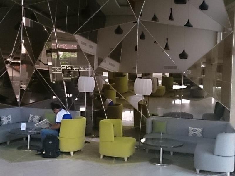 Hotel Grand Zuri Muaraenim Exteriér fotografie