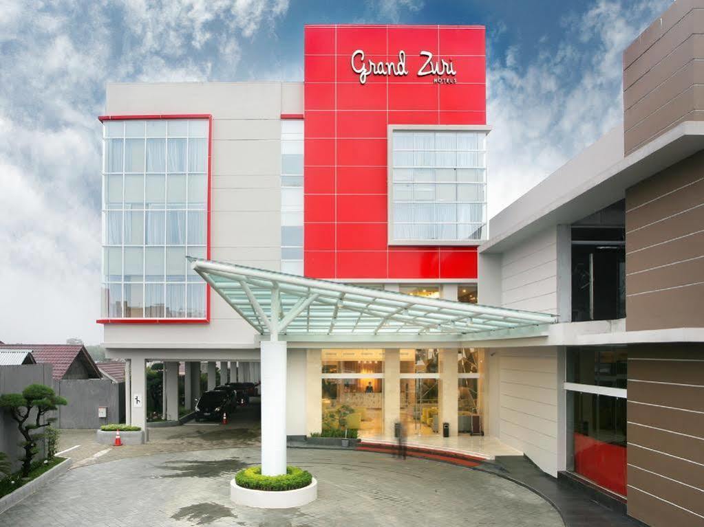 Hotel Grand Zuri Muaraenim Exteriér fotografie